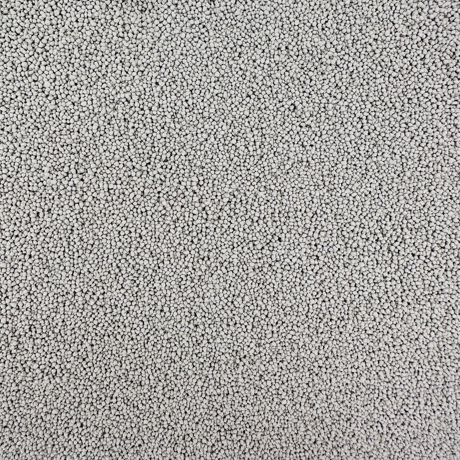 Dustless fine granule bentonite cat litter 0.5-1.44mm small particles